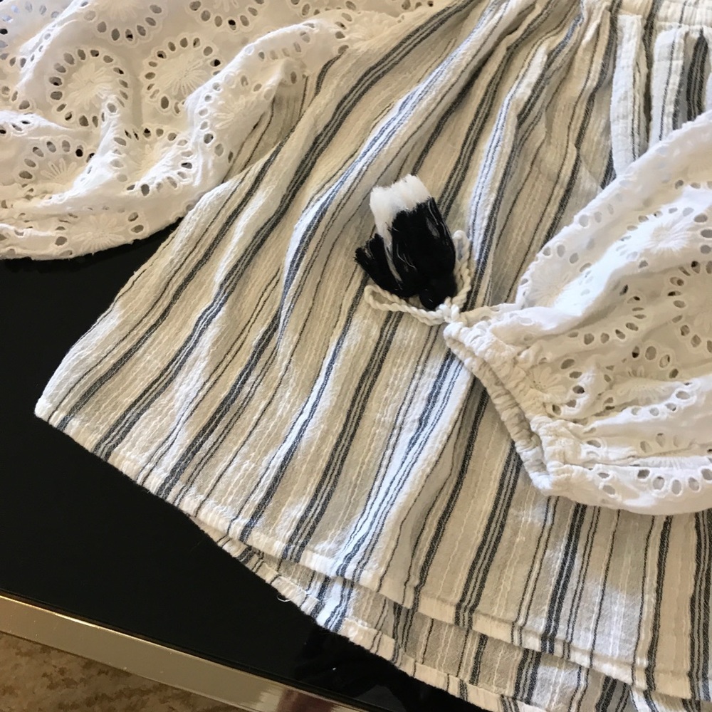 Blouse - Picture 3 of 4